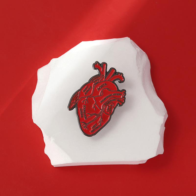 Broche en émail Cœur Anatomiqu - Medical Label avis et prix